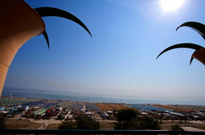 Hotel Palm Beach B&B SEA VIEW Rimini